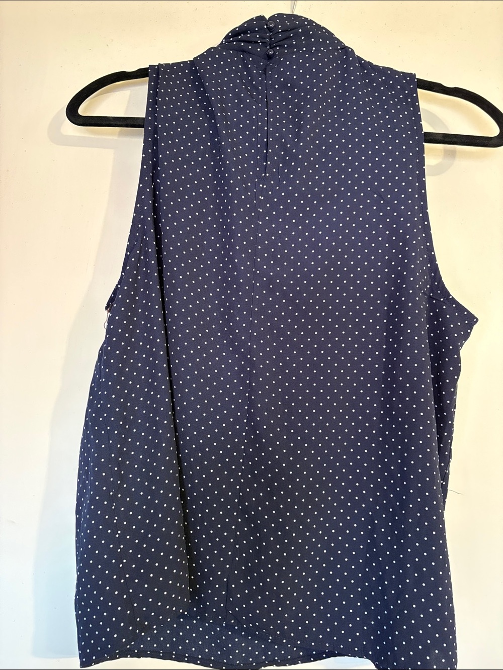 Forever 21 Navy Polka Dot Sleeveless Mock Neck Camisole - Picture 3 of 4